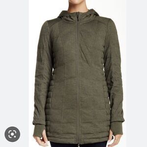 Be by Blanc Noir green puffer coat. Size S